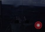 Image mer forte se brise sur bow Océan Pacifique, 1967, de la seconde 38 séquences d'archives historiques vidéo 65675037378