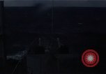 Image mer forte se brise sur bow Océan Pacifique, 1967, de la seconde 54 séquences d'archives historiques vidéo 65675037378