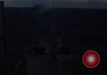 Image mer forte se brise sur bow Océan Pacifique, 1967, de la seconde 58 séquences d'archives historiques vidéo 65675037378