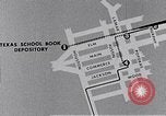 Standbild Lee Harvey Oswald Bewegungen in Dallas nach schleichst Präsident Kennedy Dallas Texas USA, 1964, aus Sekunde 36 historischem Filmmaterial Videoclip 65675037385