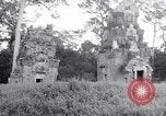 Image Richard Nixon Angkor au Cambodge, 1953, de la seconde 21 séquences d'archives historiques vidéo 65675037410