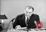 Immagine di Il senatore Joseph McCarthy definisce Trumanism United States USA, 1953, secondo 51 filmato di repertorio 65675037416