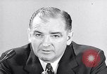 Immagine di Il senatore Joseph McCarthy del Wisconsin United States USA, 1953, secondo 14 filmato di repertorio 65675037417