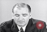 Immagine di Il senatore Joseph McCarthy del Wisconsin United States USA, 1953, secondo 27 filmato di repertorio 65675037417