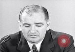 Immagine di Il senatore Joseph McCarthy del Wisconsin United States USA, 1953, secondo 33 filmato di repertorio 65675037417