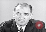 Immagine di Il senatore Joseph McCarthy del Wisconsin United States USA, 1953, secondo 45 filmato di repertorio 65675037417