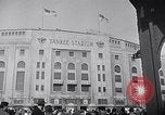 Immagine di Esercito contro Notre Dame New York United States USA, 1946, secondo 6 filmato di repertorio 65675037421