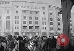 Immagine di Esercito contro Notre Dame New York United States USA, 1946, secondo 8 filmato di repertorio 65675037421