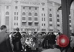 Immagine di Esercito contro Notre Dame New York United States USA, 1946, secondo 9 filmato di repertorio 65675037421