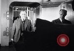 Image brûlant des billets de $1 Ottawa Ontario Canada, 1946, de la seconde 32 séquences d'archives historiques vidéo 65675037423