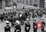 Image couronnement d'Elizabeth II Londres Angleterre London England Royaume-Uni, 1953, de la seconde 17 séquences d'archives historiques vidéo 65675037424