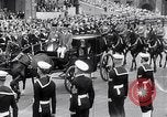 Image couronnement d'Elizabeth II Londres Angleterre London England Royaume-Uni, 1953, de la seconde 25 séquences d'archives historiques vidéo 65675037424