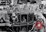 Image couronnement d'Elizabeth II Londres Angleterre London England Royaume-Uni, 1953, de la seconde 39 séquences d'archives historiques vidéo 65675037424