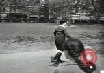 Standbild Richard Korbel New York City USA, 1945, aus Sekunde 25 historischem Filmmaterial Videoclip 65675037435