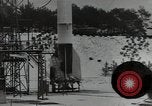 Standbild A-4 Raketenversuche im Schnee Peenemunde Deutschland, 1942, aus Sekunde 9 historischem Filmmaterial Videoclip 65675037444
