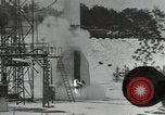 Standbild A-4 Raketenversuche im Schnee Peenemunde Deutschland, 1942, aus Sekunde 13 historischem Filmmaterial Videoclip 65675037444