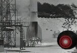 Standbild A-4 Raketenversuche im Schnee Peenemunde Deutschland, 1942, aus Sekunde 15 historischem Filmmaterial Videoclip 65675037444