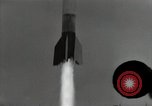 Standbild A-4 Raketenversuche im Schnee Peenemunde Deutschland, 1942, aus Sekunde 22 historischem Filmmaterial Videoclip 65675037444
