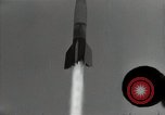 Standbild A-4 Raketenversuche im Schnee Peenemunde Deutschland, 1942, aus Sekunde 23 historischem Filmmaterial Videoclip 65675037444