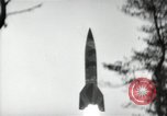 Standbild Deutsche V-2 Rakete gestartet in einem Wald Blizna Polen, 1944, aus Sekunde 7 historischem Filmmaterial Videoclip 65675037460