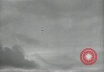 Standbild Raketenstart A-5 und Fallschirm Greifswalder Oie Deutschland, 1940, aus Sekunde 31 historischem Filmmaterial Videoclip 65675037472