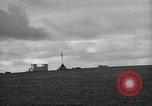 Standbild Raketenstart A-5 und Fallschirm Greifswalder Oie Deutschland, 1940, aus Sekunde 38 historischem Filmmaterial Videoclip 65675037472