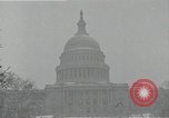 Standbild United States Capitol Washington DC USA, 1952, aus Sekunde 26 historischem Filmmaterial Videoclip 65675037488