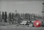 Standbild Öl Kräne Huntington Beach California USA, 1938, aus Sekunde 14 historischem Filmmaterial Videoclip 65675037515