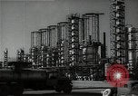 Standbild Richfield company Raffinerie Watson California USA, 1938, aus Sekunde 3 historischem Filmmaterial Videoclip 65675037516