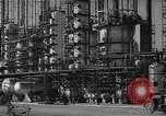 Standbild Richfield company Raffinerie Watson California USA, 1938, aus Sekunde 9 historischem Filmmaterial Videoclip 65675037516