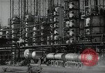 Standbild Richfield company Raffinerie Watson California USA, 1938, aus Sekunde 16 historischem Filmmaterial Videoclip 65675037516