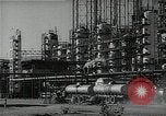 Standbild Richfield company Raffinerie Watson California USA, 1938, aus Sekunde 21 historischem Filmmaterial Videoclip 65675037516