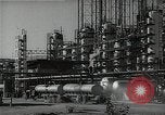 Standbild Richfield company Raffinerie Watson California USA, 1938, aus Sekunde 24 historischem Filmmaterial Videoclip 65675037516