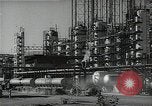 Standbild Richfield company Raffinerie Watson California USA, 1938, aus Sekunde 26 historischem Filmmaterial Videoclip 65675037516