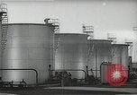 Standbild Richfield company Raffinerie Watson California USA, 1938, aus Sekunde 39 historischem Filmmaterial Videoclip 65675037516