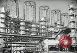 Standbild Richfield company Raffinerie Watson California USA, 1938, aus Sekunde 41 historischem Filmmaterial Videoclip 65675037516