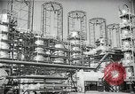 Standbild Richfield company Raffinerie Watson California USA, 1938, aus Sekunde 54 historischem Filmmaterial Videoclip 65675037516