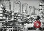 Standbild Richfield company Raffinerie Watson California USA, 1938, aus Sekunde 56 historischem Filmmaterial Videoclip 65675037516