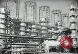 Standbild Richfield company Raffinerie Watson California USA, 1938, aus Sekunde 57 historischem Filmmaterial Videoclip 65675037516