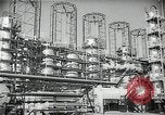 Standbild Richfield company Raffinerie Watson California USA, 1938, aus Sekunde 59 historischem Filmmaterial Videoclip 65675037516