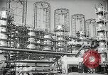 Standbild Richfield company Raffinerie Watson California USA, 1938, aus Sekunde 60 historischem Filmmaterial Videoclip 65675037516