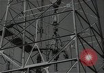 Standbild Richfield company Raffinerie Watson California USA, 1938, aus Sekunde 25 historischem Filmmaterial Videoclip 65675037517
