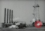 Standbild Wildcat Ölfeld Watson California USA, 1938, aus Sekunde 11 historischem Filmmaterial Videoclip 65675037519