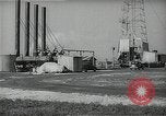 Standbild Wildcat Ölfeld Watson California USA, 1938, aus Sekunde 15 historischem Filmmaterial Videoclip 65675037519