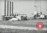 Standbild Wildcat Ölfeld Watson California USA, 1938, aus Sekunde 20 historischem Filmmaterial Videoclip 65675037519