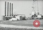 Standbild Wildcat Ölfeld Watson California USA, 1938, aus Sekunde 23 historischem Filmmaterial Videoclip 65675037519