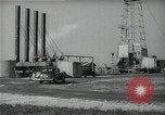 Standbild Wildcat Ölfeld Watson California USA, 1938, aus Sekunde 29 historischem Filmmaterial Videoclip 65675037519