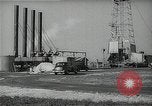Standbild Wildcat Ölfeld Watson California USA, 1938, aus Sekunde 30 historischem Filmmaterial Videoclip 65675037519