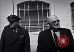 Image Warden et Officersl Alcatraz island California USA, 1947, de la seconde 7 séquences d'archives historiques vidéo 65675037522
