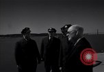Image Warden et Officersl Alcatraz island California USA, 1947, de la seconde 15 séquences d'archives historiques vidéo 65675037522